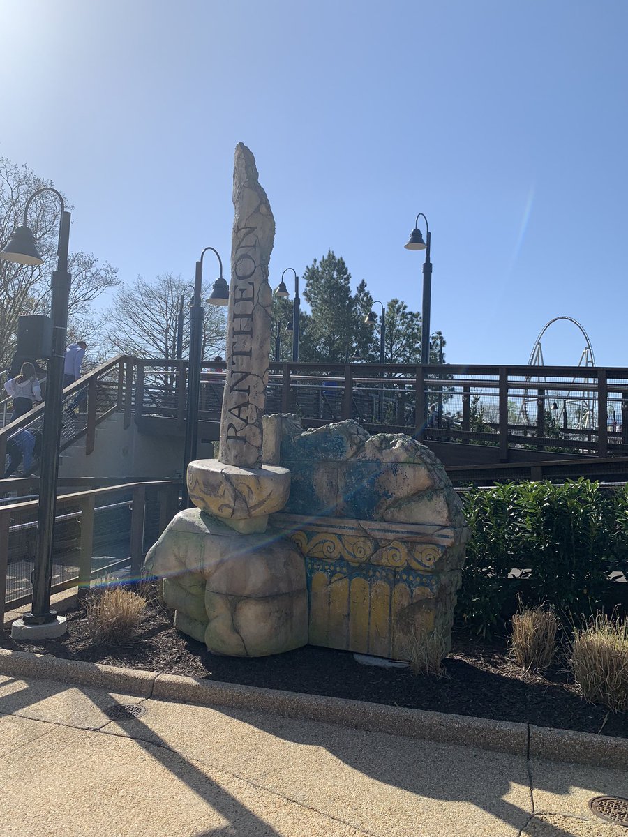 MattMcCoasters's tweet photo. Got on first train out OMG. amazing ride. #backinline #coasters @BuschGardensVA https://t.co/QUzryTytcK