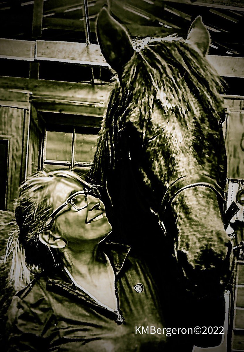nycajun1's tweet photo. Special Equestrians of Georgia's founder Stacey Edwards, take a moment to gush over therapy horse "Pusher."

#specialequestriansofgeorgia #miltonga #equineassistedtherapy #healing #horses #nonprofit #mentalhealth #anxiety #depression #trauma #mooddisorders #selfesteemissues https://t.co/HbC1ebc88F