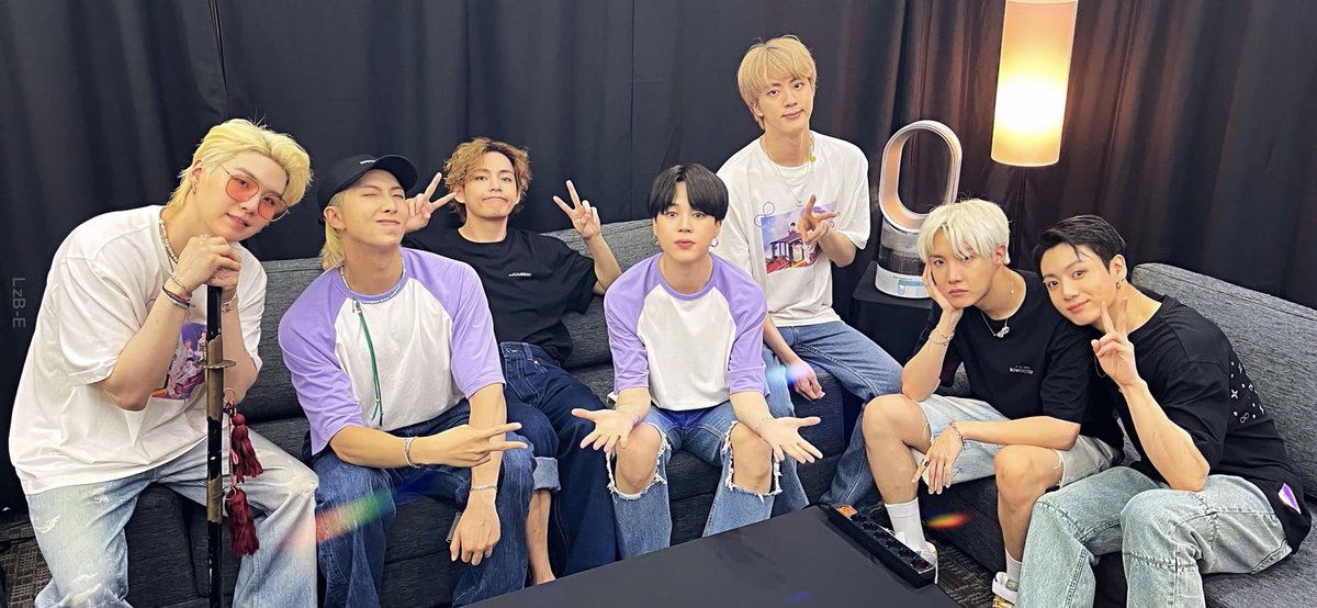 francisla72's tweet photo. Listen to #BTS_Butter, the record-breaker song by #BTS   with 10 weeks at #1 on Billboard Hot 100, the only Korean act. 
@BTS_twt https://t.co/y3mIfGoOOj