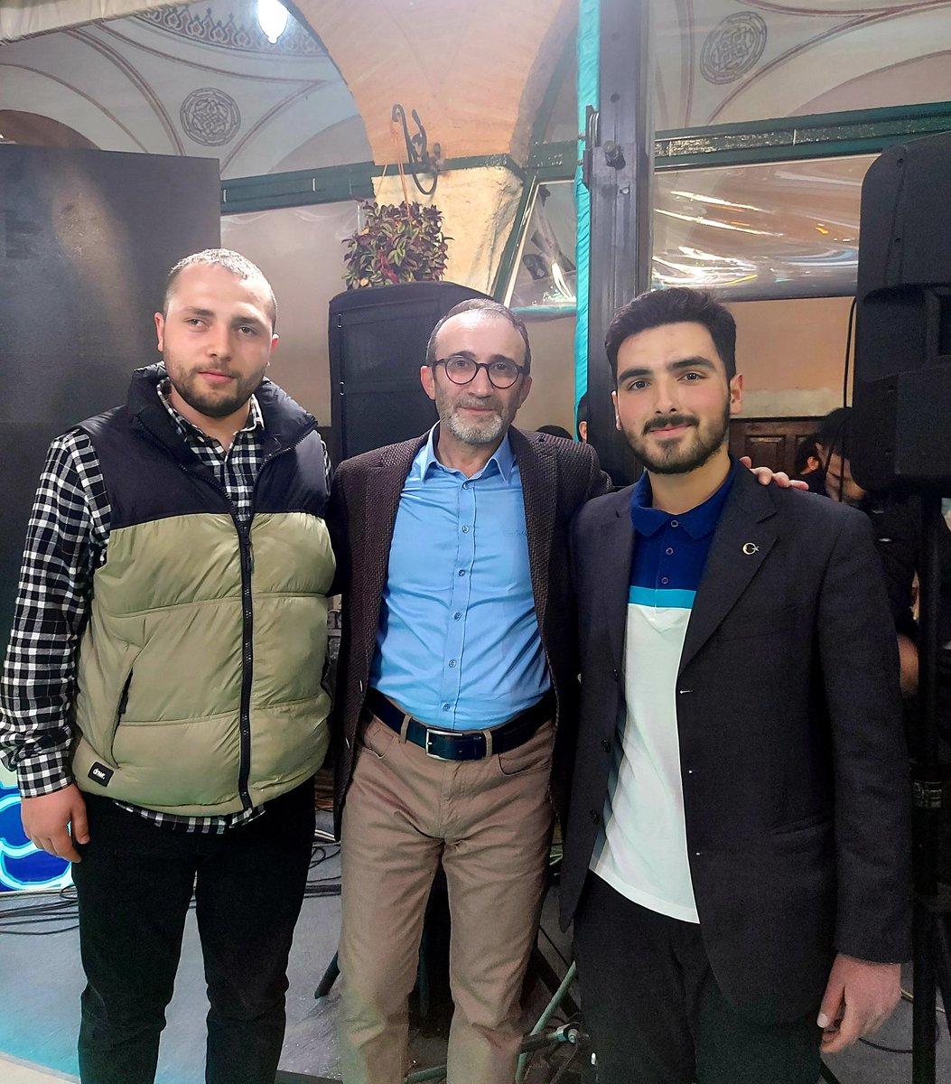 Ezgi Ve Marş Geleneğinin En Önemli Üstadların'dan Ömer Karaoğlu'nun <a href="/omer_karaoglu/">Ömer Karaoğlu</a> Eyüpsultan Zal Mahmut Paşa Külliyesinde Düzenlenen Ezgi Ve Marş Konserine Katılım Sağladık...