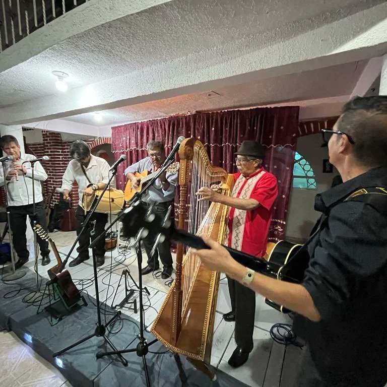 Compartimos con nuestros hermanos de la Solidaridad en Hidalgo en Cdad. Sahagún Mcpio Tepeapulco acompañados del Diputado Local de Morena Andrés Caballero y los hermanos de la Coordinadora Mexicana de Solidaridad con Venezuela Capitulo Hidalgo amenizados por el Grupo Mayahuel.