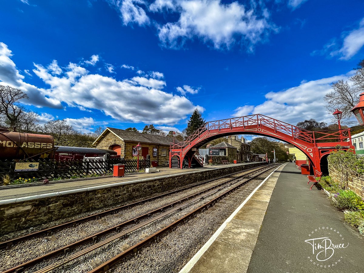 TimBrucePhotos's tweet photo. Goathland looking fab in the afternoon sunshine ready to welcome everyone back to the railway tomorrow https://t.co/JzsqQJnNPj