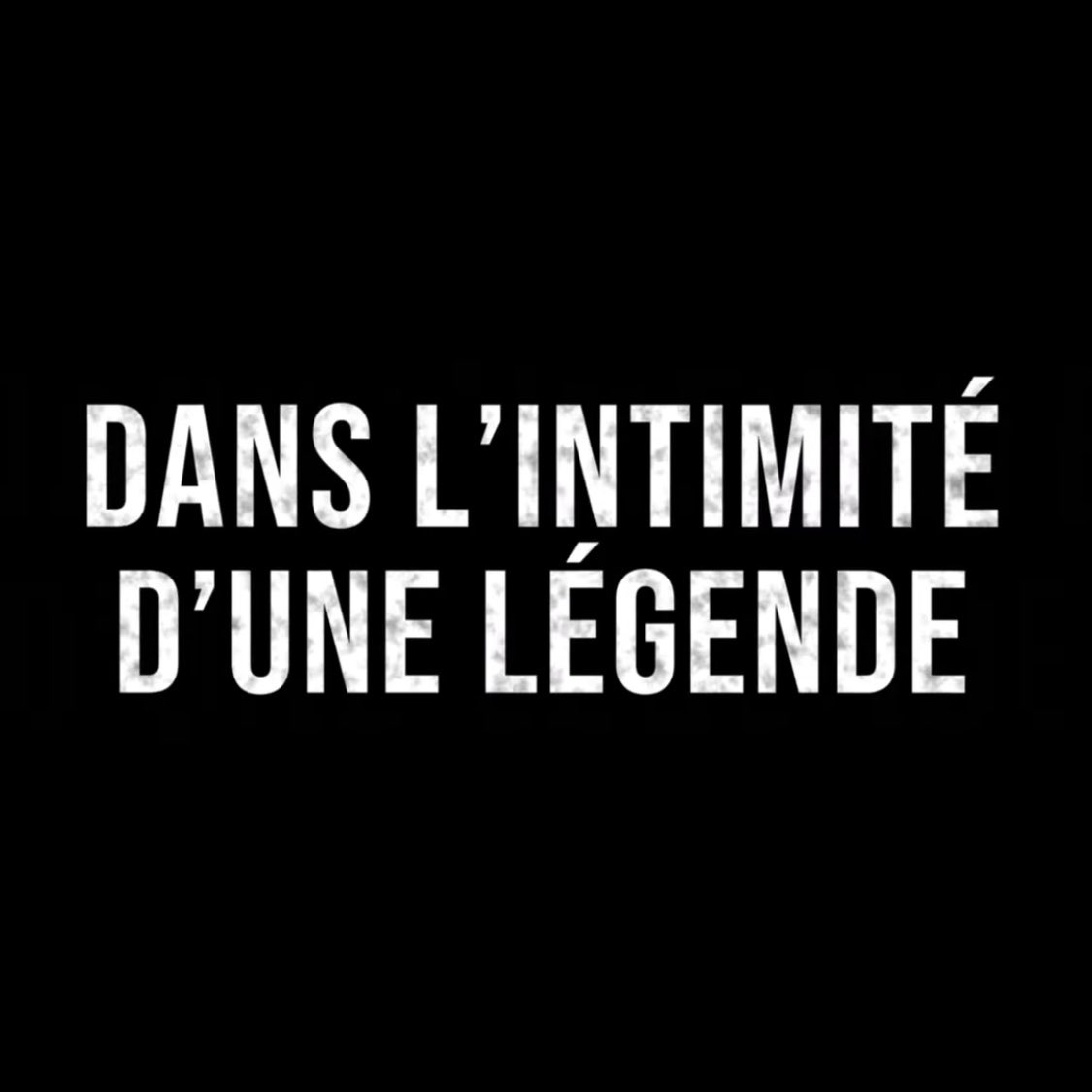 NathInReims's tweet photo. Johnny par Johnny @NetflixFR. Une série documentaire réussie sur #JohnnyHallyday. Johnny se raconte et ça fait du bien ! Eddy Mitchell et quelques autres moments importants de la carrière manquent néanmoins au programme. Sans doute de la matière pour une saison 2. 
Espérons-le. https://t.co/cU2HKzObSa