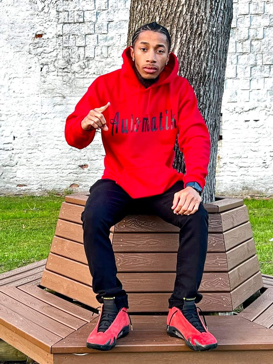A1TheChozen's tweet photo. Hoodies/Shirts now available! Message me for details if you are interested! #Automatik #AutomatikWear #NewBrand #BlackOwned https://t.co/ePcmhMRcxj
