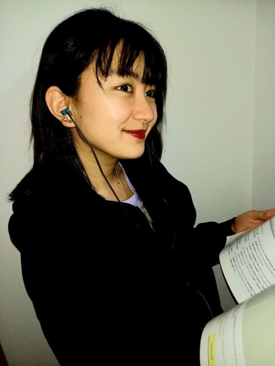 RenaMoriki's tweet photo. もうすぐ始まる新学期!!
自分も学生だから、予習·復習·授業に #STUDY1 を使うんだ～👍️

声が聞き取りやすいイヤフォンだから、集中力ましまし⤴️

これを使って勉強しよう✏️

@RenaMoriki をフォローして
下のツイートをリツイートすると、
豪華 #final 製品がもらえるチャンス‼️ぜひ、ゲットしてね！ https://t.co/KizF4j1jyo