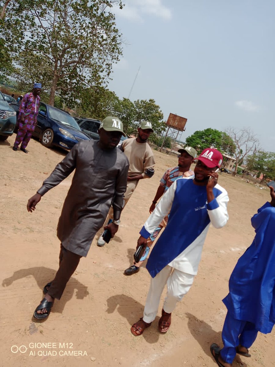 Kwara_Apc_Youth's tweet photo. Live at the Empowerment Program Organized by Hon. Ajulo Opin @Ajuloopin1
#KwaraAPC
#YouthLeader
#Duduyemi
#HonAjulo
#APC
#Empowerment https://t.co/CMa2hQWqyu