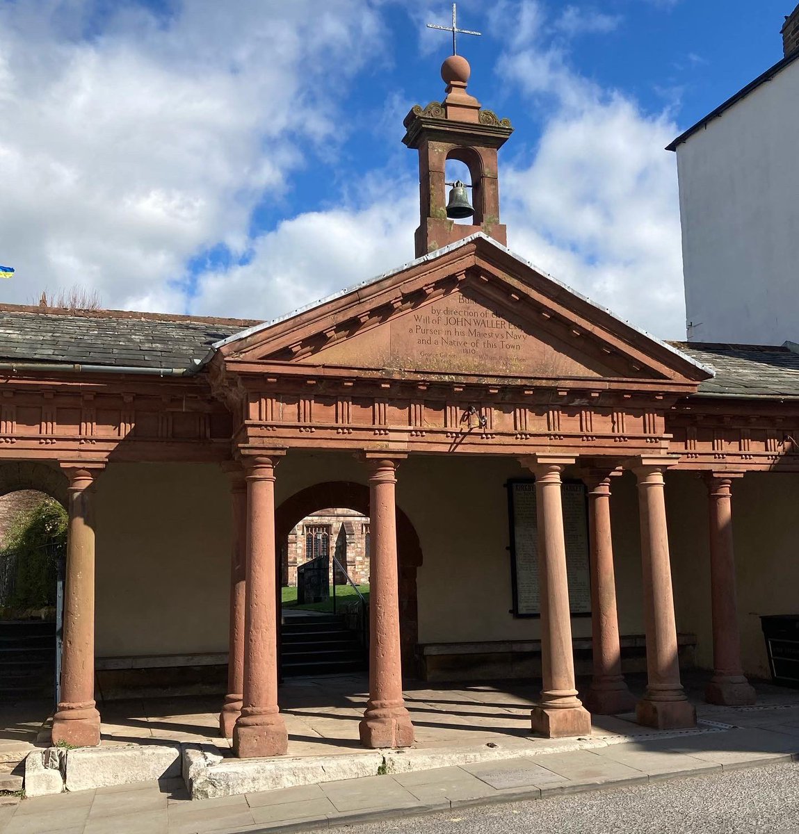lockholmebandb's tweet photo. #kirkbystephen looking amazing today in #sunshine.So much to see and explore here!Fantastic independent shops,cafes and bars #shoplocal #bedandbreakfast #theperfectplacetobe #upperedenvalley #cumbria #localwalks #explore #History #towntrail #poetrypath #walking #sundayvibes https://t.co/Xrho4gFqiv