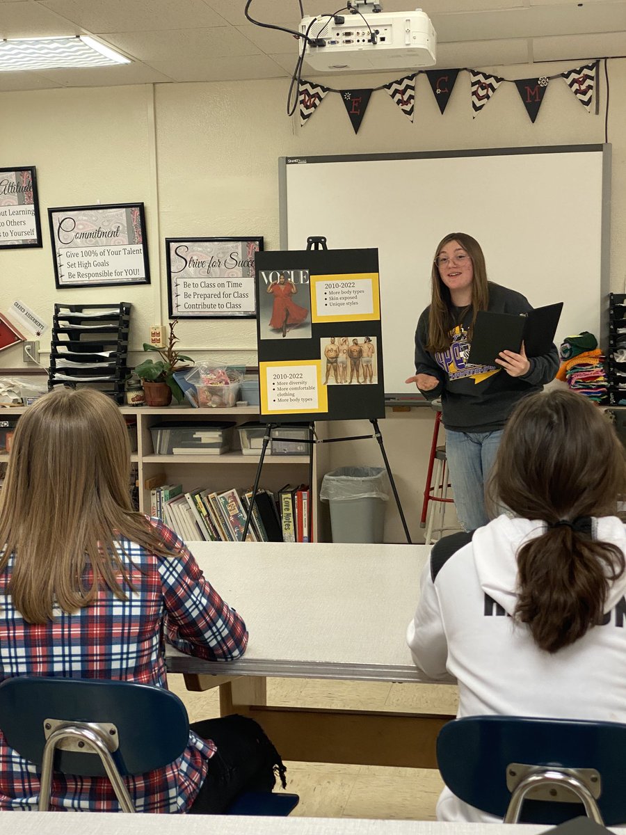 dcpsfccla's tweet photo. Helping STAR competitors get ready for state FCCLA this week! April 3-5. Good luck Scouts! #Bobcats #Peru552 #dc_scouts https://t.co/k66hvNfjCq