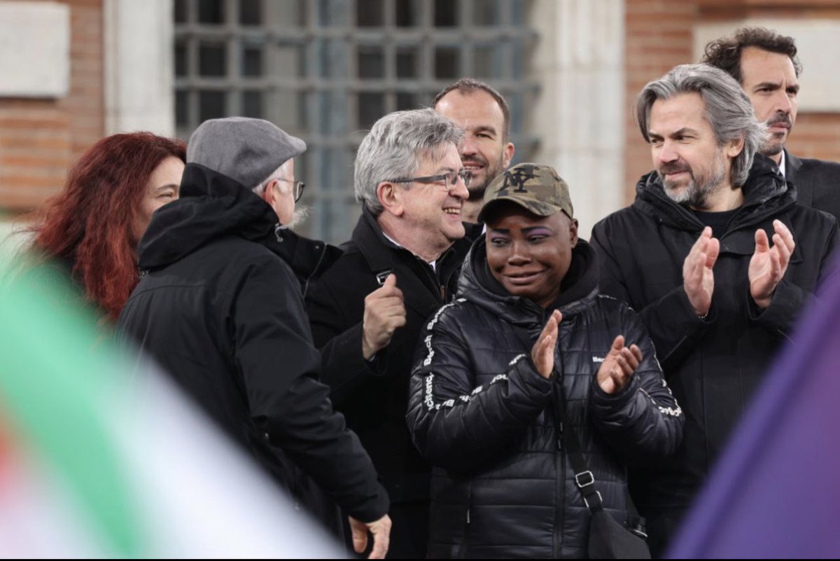 ericcoquerel's tweet photo. Discours inspiré et fort de @JLMelenchon à Toulouse devant 25 000 personnes. 
Il nous reste 7 jours pour qu’un autre monde soit possible ! 
#MelenchonToulouse 
#Melenchon2dTour https://t.co/Ifhdm1oAi2