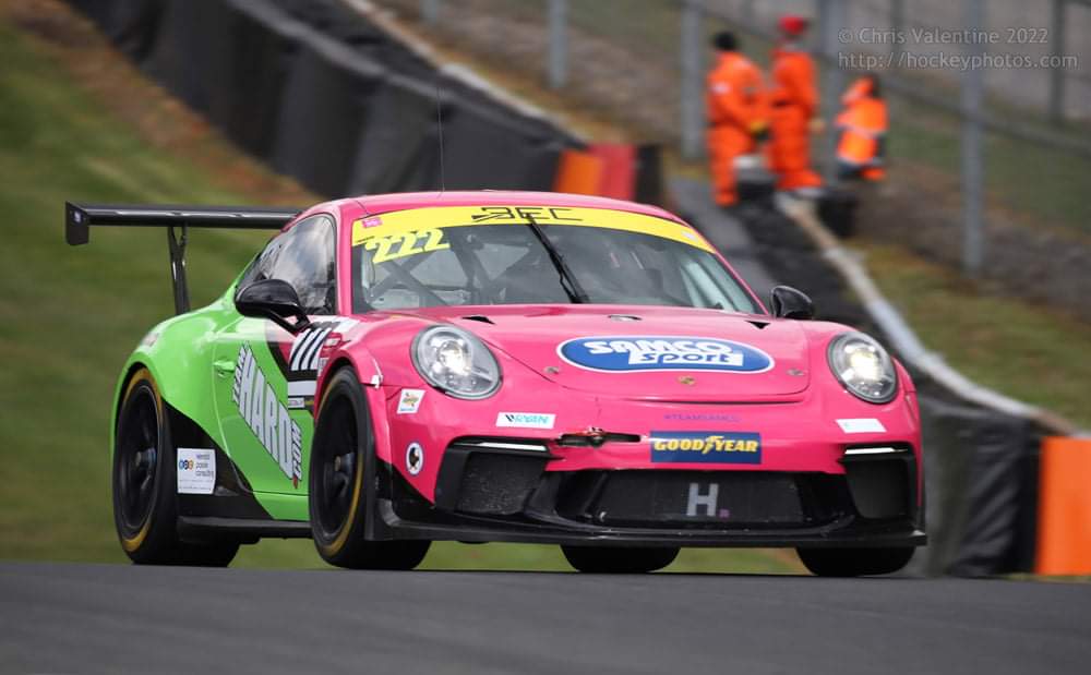 ollyturner's tweet photo. Crazy day @Oulton_Park at #BEC the class win and overal podium was on the cards after starting 8th. Ended 2nd in class 4th overall, first porsche over the line and fastest class lap. @TeamHardRacing
Nailed it. #porsche was mint @SamcoSport @RiversFitness @KendallPooleLtd https://t.co/zffGp7rdgZ