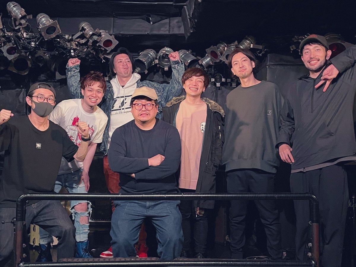 AII_info_'s tweet photo. 新宿Marbleにお越し頂きありがとうございました🎸🥁

初めましてではないけど初めましての

石井卓とジョン中村さん
これから宜しくお願いします🤗

卓ジョンさん大きいー笑

次回ライブは5/2 spotify o crest https://t.co/2BOlUaMELo