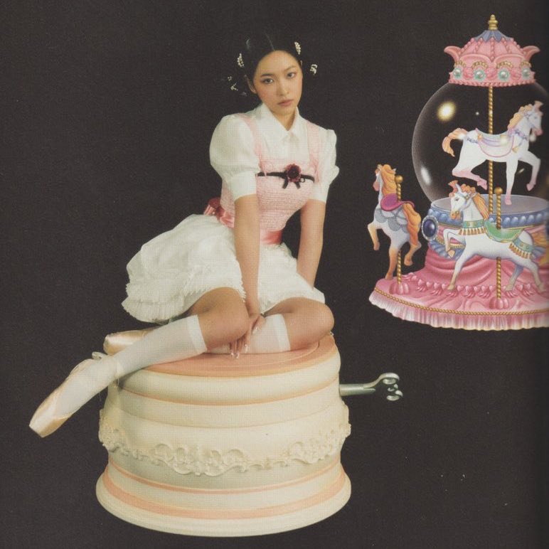 503zip's tweet image. hi ୨୧ this is a new acc dedicated to red velvet’s #Yeri please rt to reach more luvies