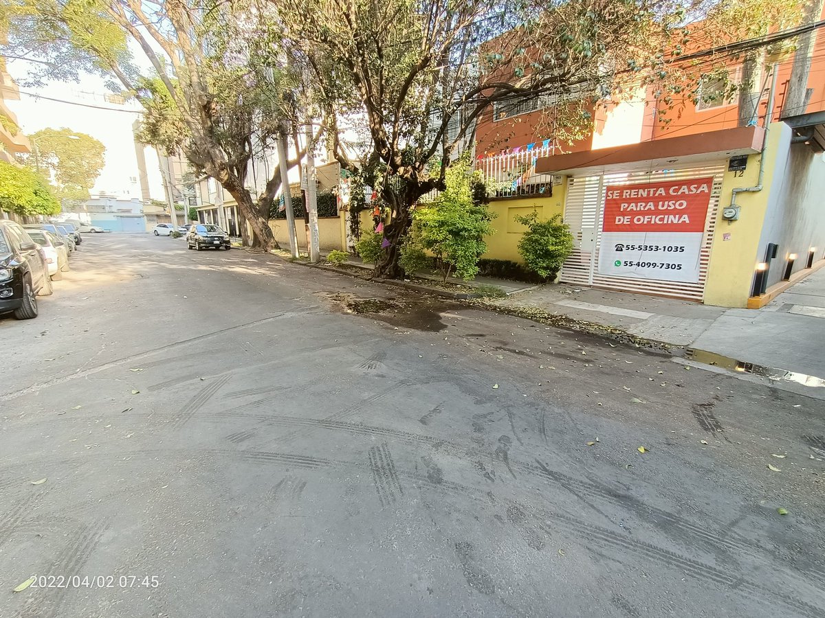 Mikelemac's tweet photo. @GobCDMX ,@SacmexCDMX reporte de fuga de agua en Pasaje Santa Cruz, Del Valle Centro,B.Juarez 03100 entre Av.Coyoacan y Cda.San Borja frente al No 12 aunque es pequeña la salida del agua ya lleva varios días. https://t.co/VJxJPHZe8L