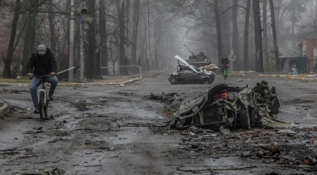 AJEnglish's tweet photo. As Russian forces pull back from Ukraine’s capital region, retreating troops leave behind a trail of bodies and mines — in pictures https://t.co/EgNVGTzm2j https://t.co/LUHcONYb4E