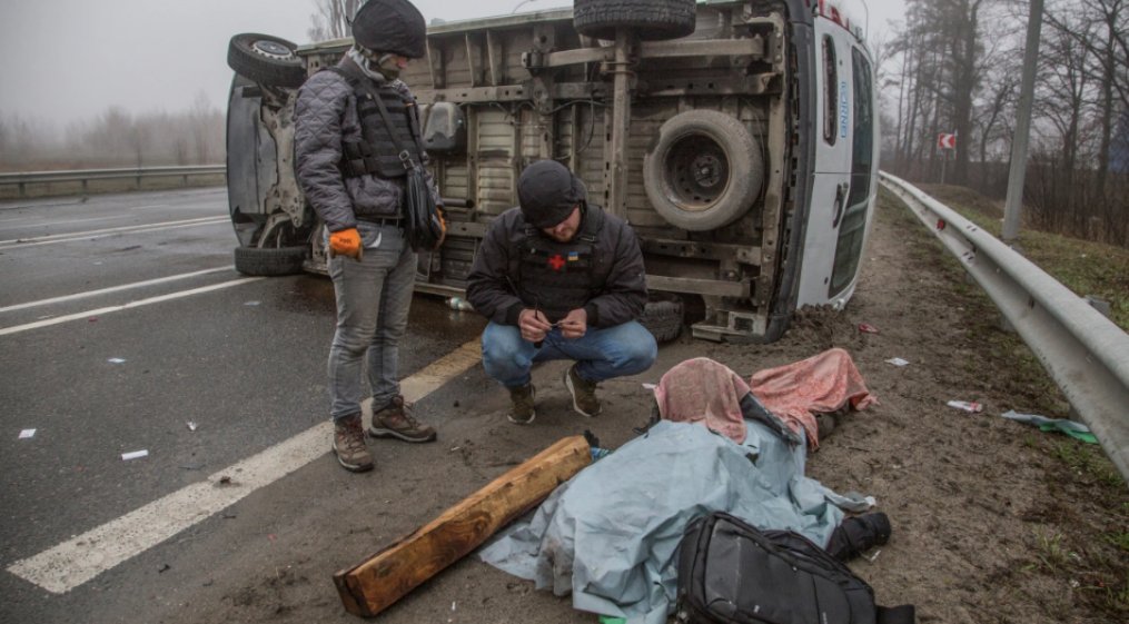 AJEnglish's tweet photo. As Russian forces pull back from Ukraine’s capital region, retreating troops leave behind a trail of bodies and mines — in pictures https://t.co/EgNVGTzm2j https://t.co/LUHcONYb4E
