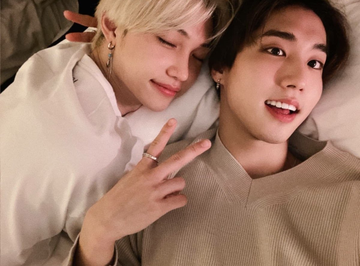 hello!! this is a new content account dedicated to #한 #han and #필릭스 #felix from #StrayKids   #스트레이키즈 ! i hope you enjoy the content! please rt to spread the word!