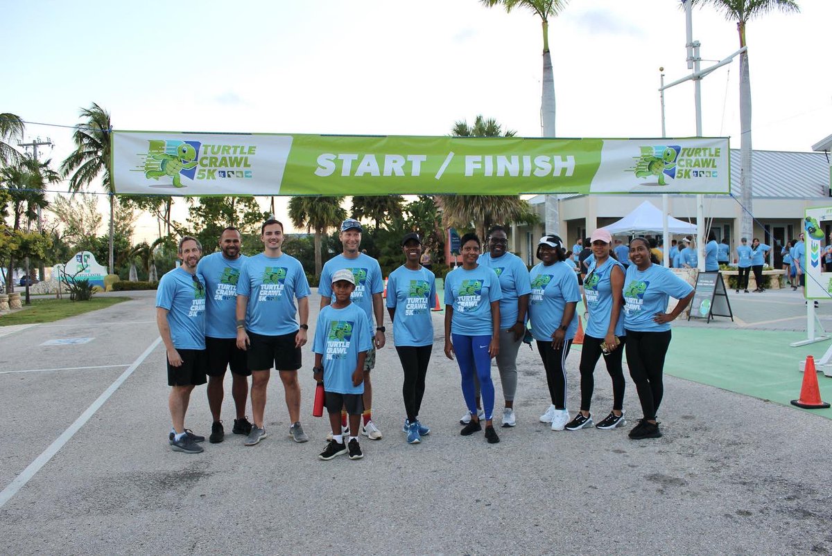 CaymanTurtle's tweet photo. Thank you to everyone that took part in our Turtle Crawl 5K this morning to help us raise funds for the conservation of Green sea turtles in the Cayman Islands! 🐢💚

#TurtleCrawl #WalkRun #CaymanIslands #SavingSeaTurtles https://t.co/O2710FGnzX