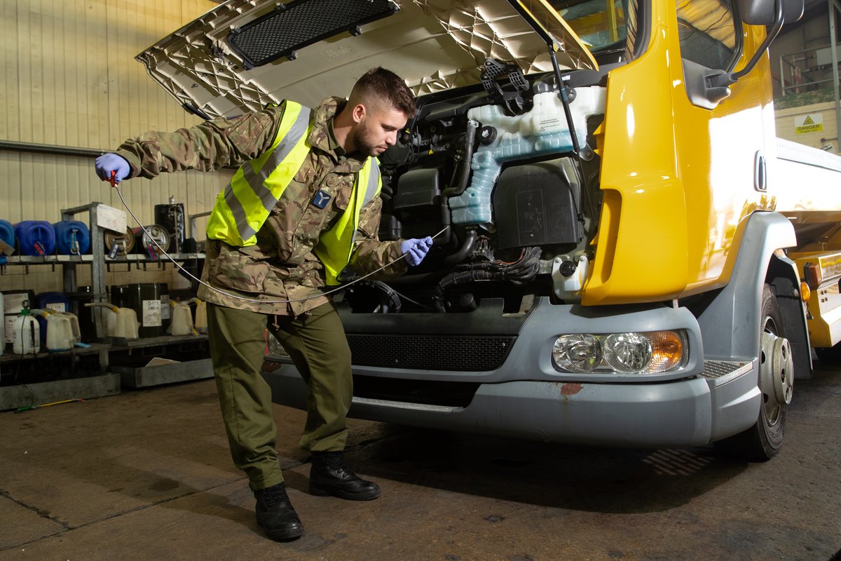 RAF_Recruitment's tweet photo. As an RAF Driver you will be responsible for vehicle maintenance, refuelling and moving specialist freight with complex trailers. Find out more: https://t.co/JXtj411n6E https://t.co/2K0rJyt0rn