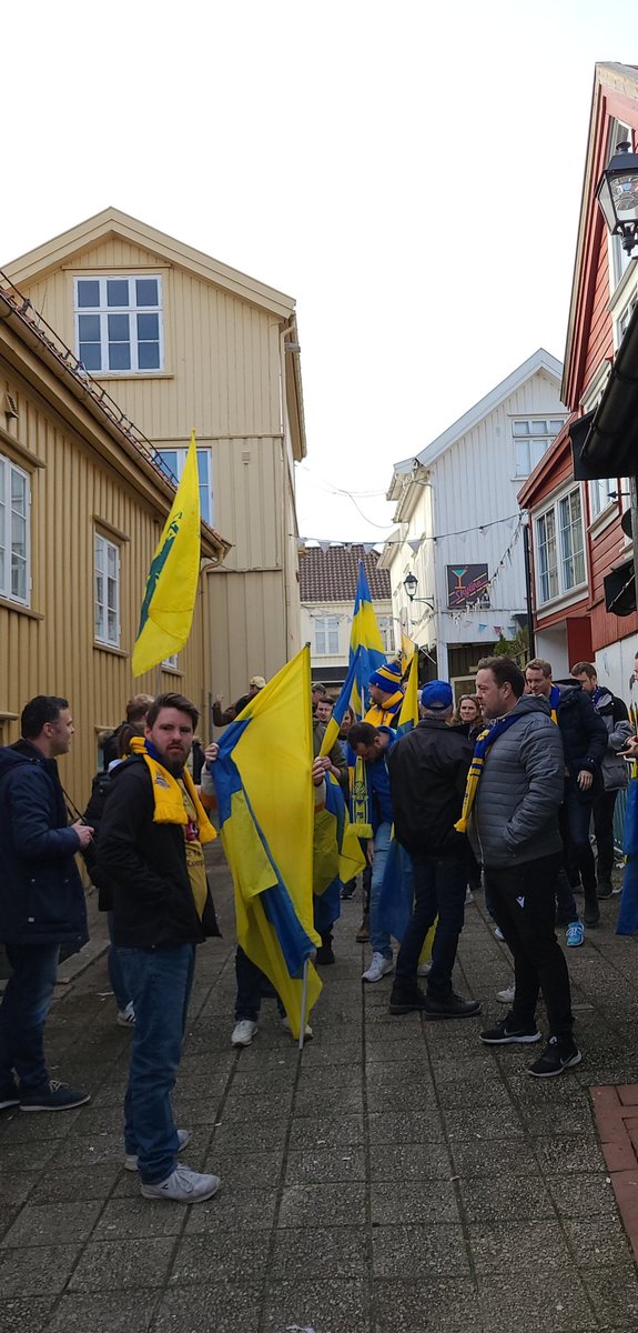 Vi er den gule armé!!