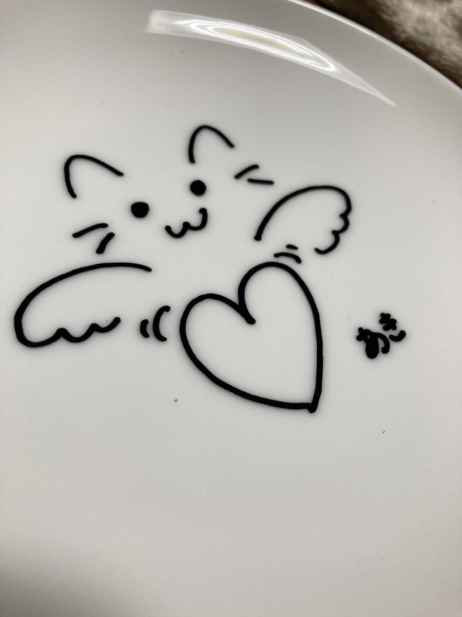 flu_p0's tweet photo. 皿当たったwwwww https://t.co/YK2SSQtQ5W
