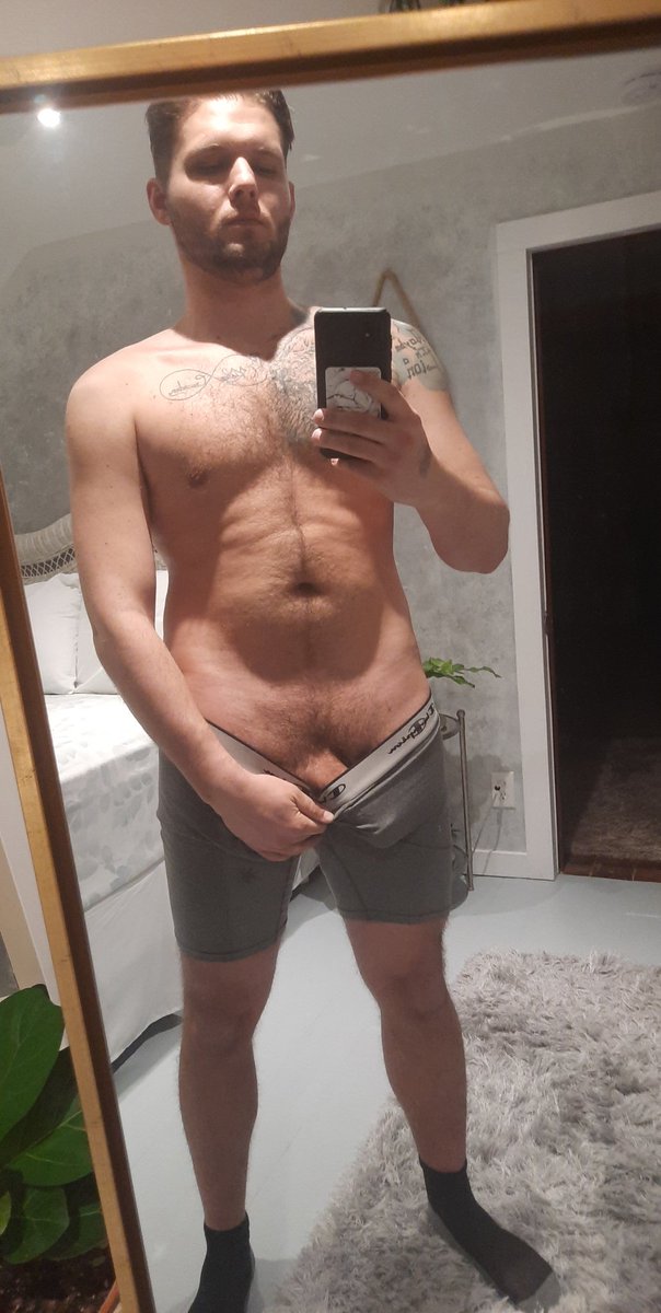 LeoAngeloOF's tweet photo. Come check out my content! Only $4, requests encouraged! #newonlyfans #lewd #maleonlyfans #LinkInBio #nsfw #contentcreators #onlyfans #onlyfanspromo #AdultWork https://t.co/VbydoIGc5P