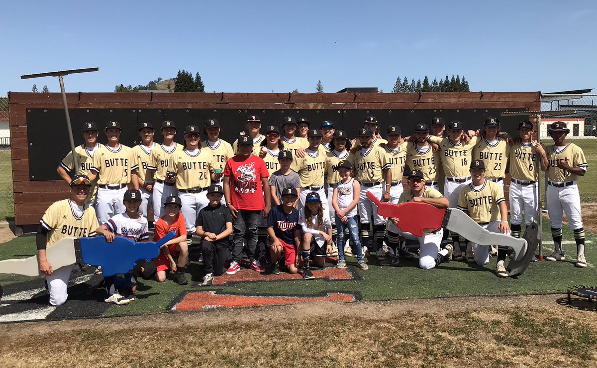 ButteBaseball's tweet photo. It was great having a local little league team out at the yard yesterday. #gobuttego #goodkids #keepingitlocal #getgoodgrades https://t.co/fWcBFu2pV1