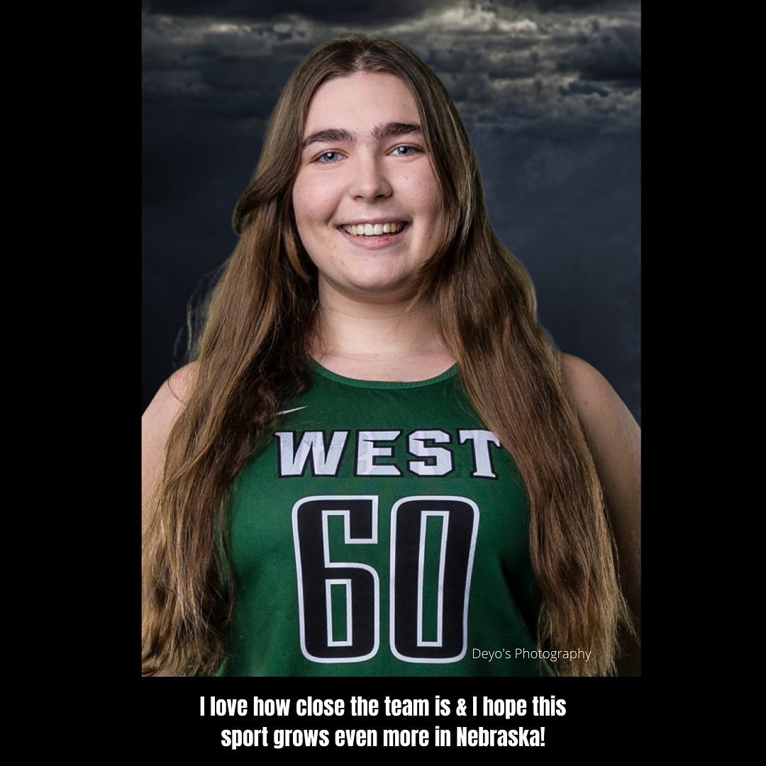 It is #seniorsunday and today we feature Malia Brady.  The one who is always smiling!

💫Malia
🥍 Defense
6️⃣0️⃣
🎓University of Montana 
🏃🏽‍♀️Kinesiology