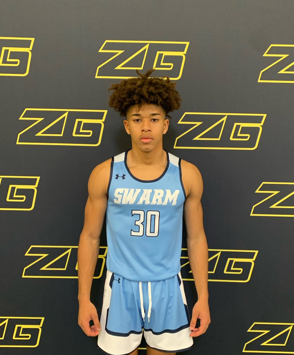 NERRHoops's tweet photo. #30 Danell Santana with Rhode Island Swarm 10th had good finishes around the rim, controlled the game and had good defense #NEHF 10th https://t.co/XZHMoy4EX5