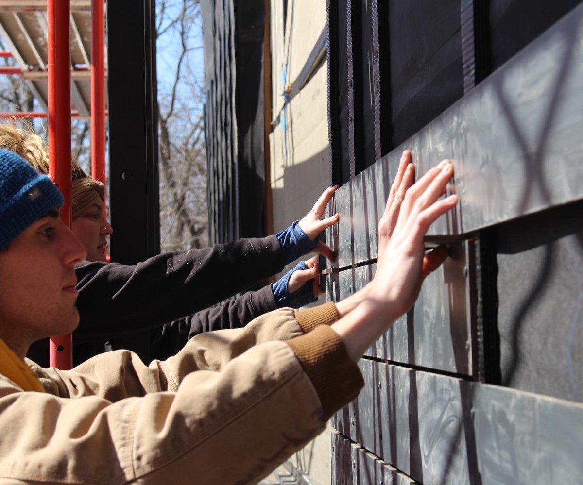 The skin of the house has taken form! The first level is sassafras wood from Robi Decking and the second level is a material called Fundermax.