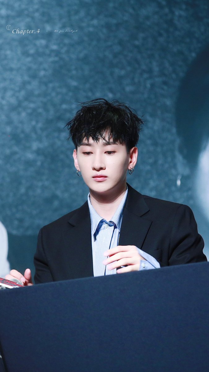 Chapterfor's tweet photo. Happy birthday🍰🍰🍰🍰

#일단_생일주인공_은_혁이
#밝은달_은혁날_언제나
#HappyEunhyukDay https://t.co/nxN2zgGds8