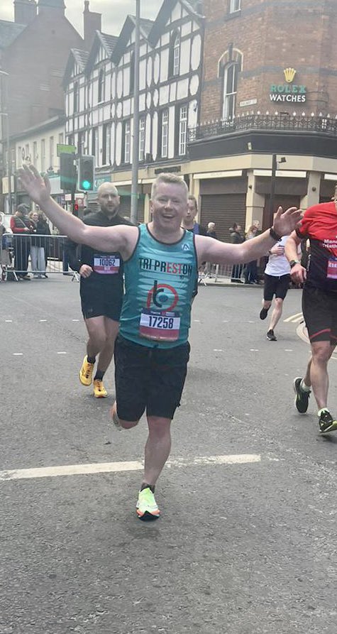 So steady pace plan went out the window, went off way too fast, but still got the time I wanted! Last 6miles were painful! Pleased to go sub-3hrs 30 (just). Great event with great support the whole way along the route! 
🏃🏼‍♂️💨
#ManchesterMarathon