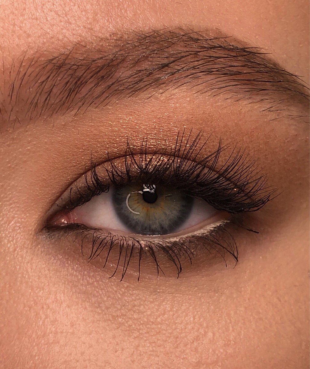 MariaMakeupHair's tweet photo. #макияжглаз #makeupideas #eyemakeup #идеимакияжа #макияжчелябинск #макияждлязеленыхглаз #smokeyeyes #визажистчелябинск #деталимакияжа #makeuptutorial #макияждляфотосессии #makeupeurope #wakeupandmakeup #inbeautmag https://t.co/sNNgDMNhoZ