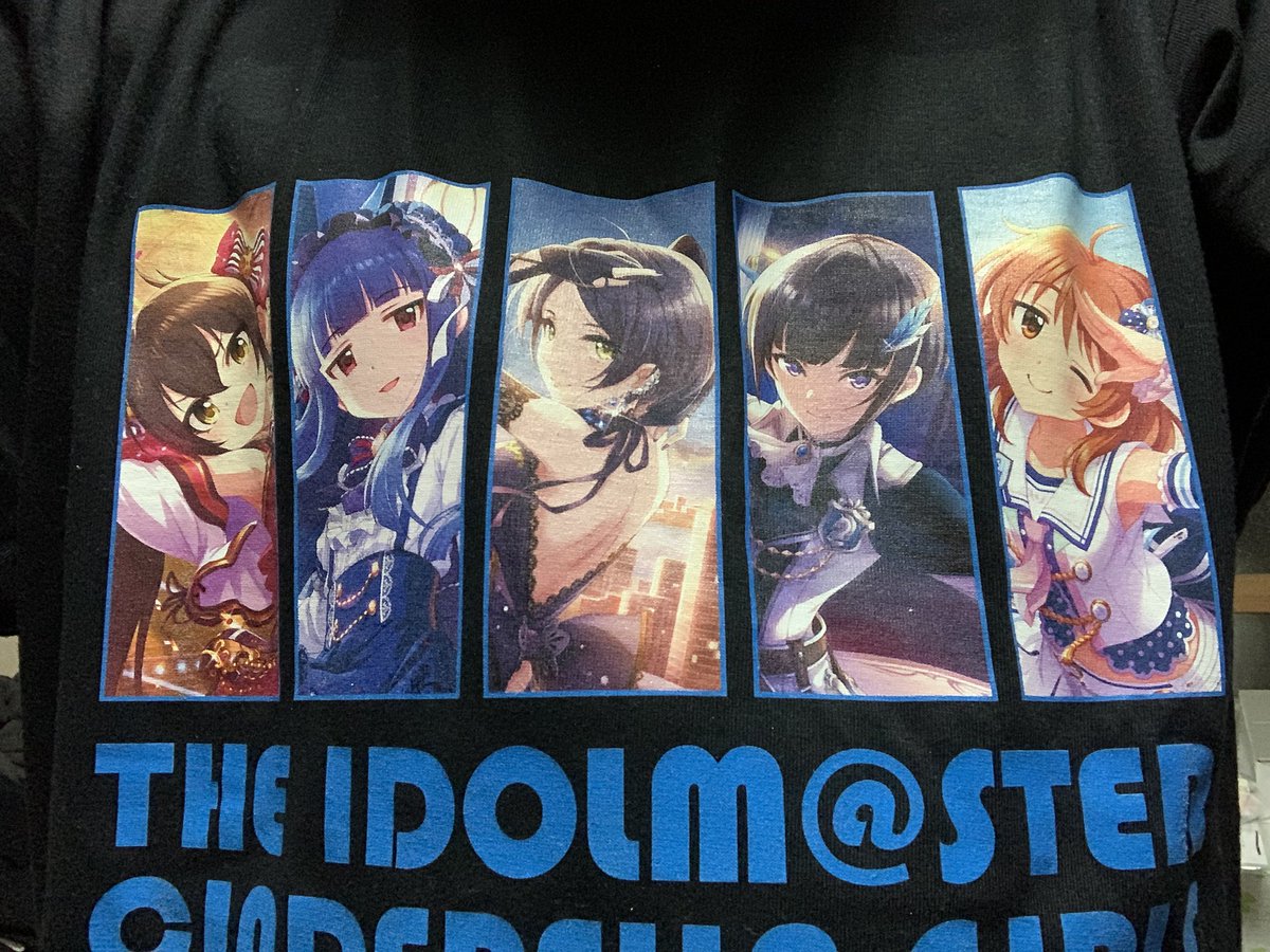saryuasu's tweet photo. 君ステが好きすぎて専用Tシャツを作って2日目は参戦しましたがこれを作った時はまさか生で本当に聴ける日が来るとは思わず今日は感極まりました
文字通り涙越しに見たステージでした・・・

 #シンデレラ10周年_ファイナルday2 https://t.co/YycSLRfSvh