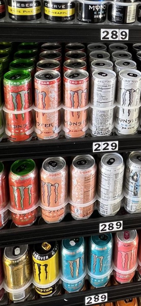SmallmanTTV's tweet photo. @MonsterEnergy Good morning! What flavour is this pink one? I don’t think I’ve seen it in Canada before. https://t.co/oOkEuwMgrL