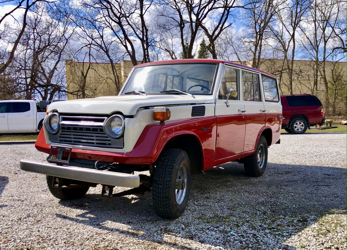 myfj40's tweet photo. This beautiful 1976 Land Cruiser #FJ55 will be offered on Bring-A-Trailer this Spring. https://t.co/yKHH3TyEJJ https://t.co/sqRrBjWqK9