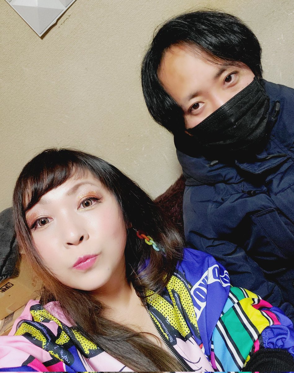 info_boukyaku's tweet photo. 渋谷La.Mama ありがとうございました🍻初La.Mama楽しませていただきましたー❗
一緒にくっついちゃう♡してくれた皆さんありがとうございました♥
https://t.co/3Su1iRtJQt

セットリスト
1 寸止め
2 蹄鉄
3 おいねぇ、年下の男
4 くっついちゃう
5 セフレ

 #忘却曲線 https://t.co/s7UOlzhXxs