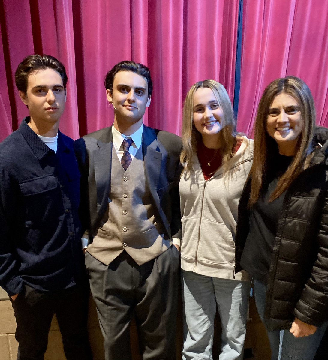 JenniferTnboys's tweet photo. Opening weekend of Anastasia was a success! Proud to say that my kid stood out like a pro! Great job Trevor! #Anastasia #Gleb #musical #HSplay #incrediblecostumes #liveorchestra #sogood #proudmom #myactor https://t.co/f8RSIGyn4p