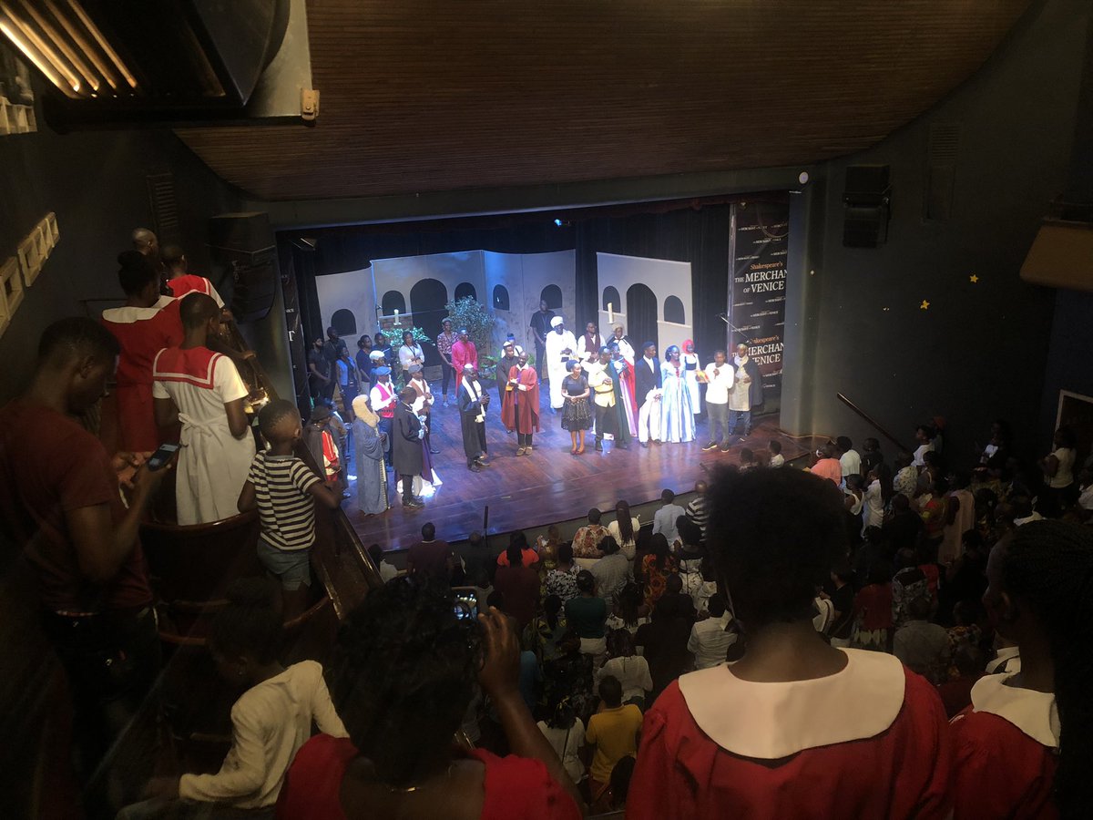 KikomekoPuto's tweet photo. What amazing show …thanks to @YenzeTheatre @PabloKimuli and every one #merchantsofvenice #theatre https://t.co/oGmMv9qhX0