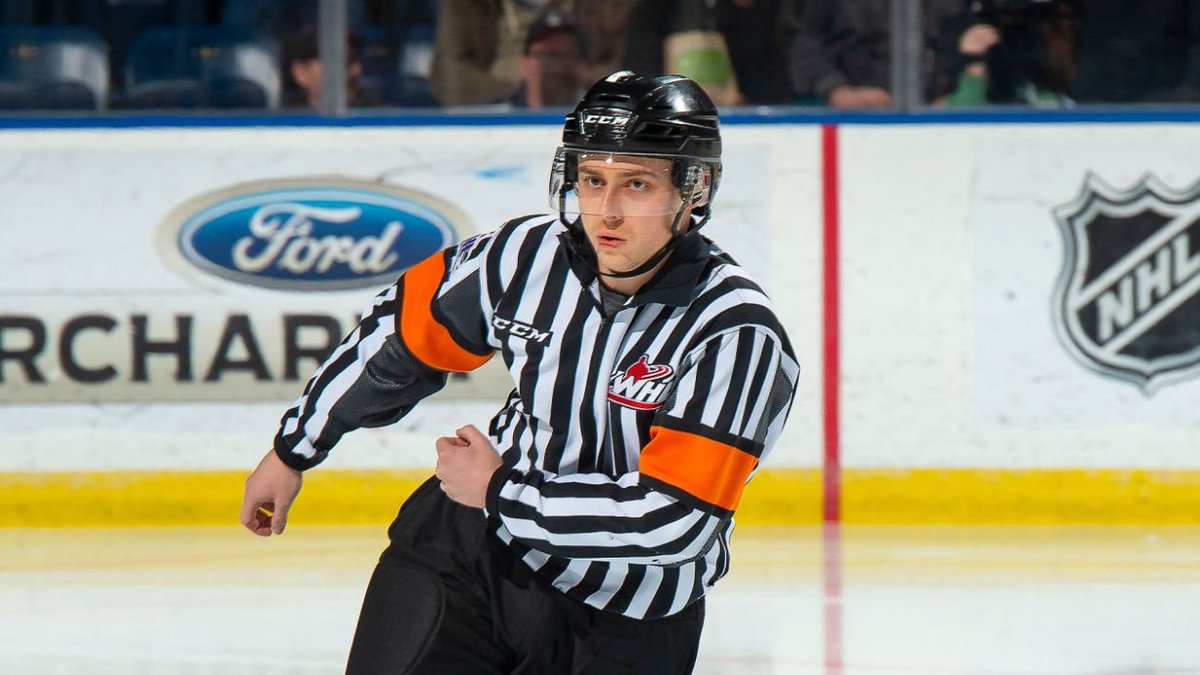 Congratulations to the officials selected for this afternoon's final games at the men’s U Cup! 

🥇 UQTR vs. Alberta
Mark Pearce &amp; Jon Langille
John MacDonnell &amp; Kevin Fisher

🥉 Ryerson vs. St-FX
Lucas Martin &amp; Korey Bannerman
Jarrod MacAdam &amp; Sam Currie