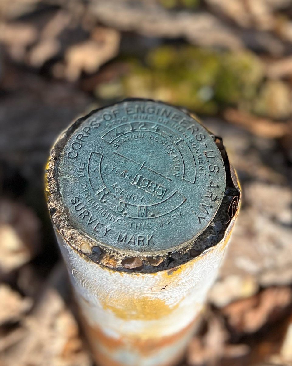 mac_cheeves's tweet photo. home sweet hell 😉
back home for more vert & skrrrtt 🏃🏻
🎶 @TheRyanAdams #flickerinthefade
@TristarAdventur
@yeti_runners @dirtbagrunners #tristaradventures #lasthorserunner #seenonmyrun #trailrunning #runtn #leavenotrace #yetirunners #hillbillyviking https://t.co/5TmV0oiue8