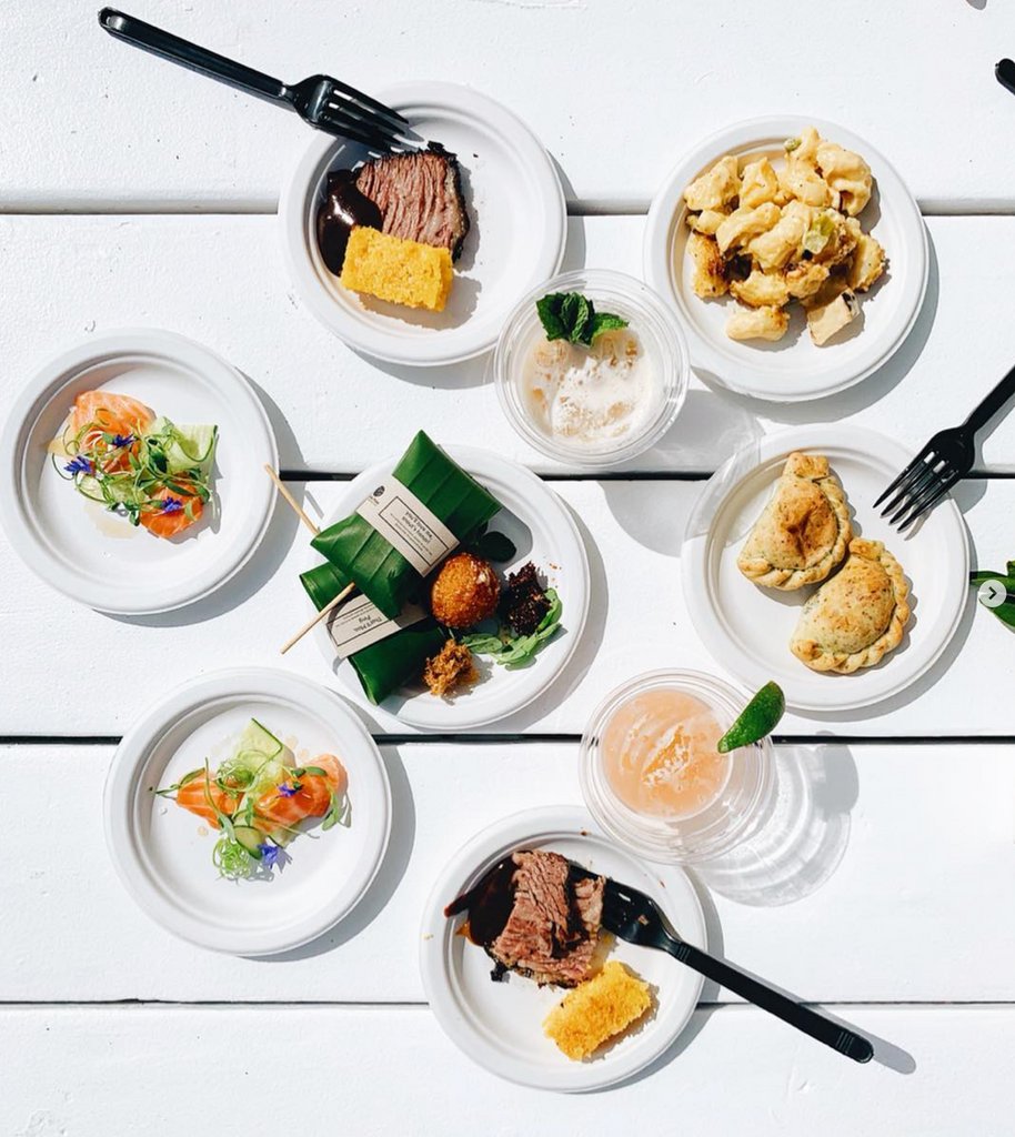 foode_app's tweet photo. Are you going to the Pasadena Rose Bowl for the @MastersofTaste today? We hope to see you there to taste the savory offerings!
#FOODe #FOODeapp #mastersoftaste #culinarymasters #beveragemasters #sweetmasters #foodies #foodbloggers #fieldoftherosebowlstadium #foodfestival https://t.co/pfhDXEVgtq