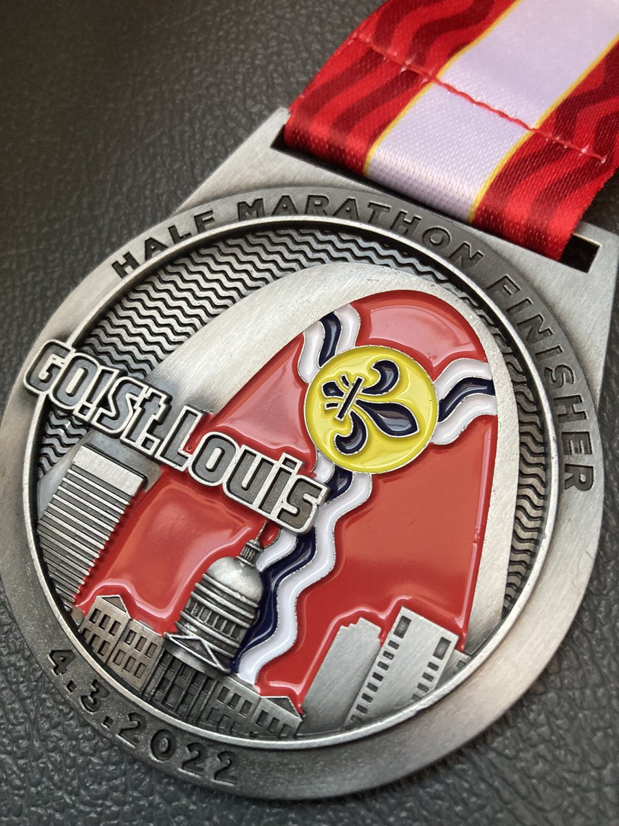 jefftomich's tweet photo. A fantastic morning for the @GOfitnessSTL marathon and half! Happy with my effort in the half after having to stop not once but TWICE in the first 1.2 miles to retie my right shoe. #planningfailure https://t.co/Lt3BeBUXIH