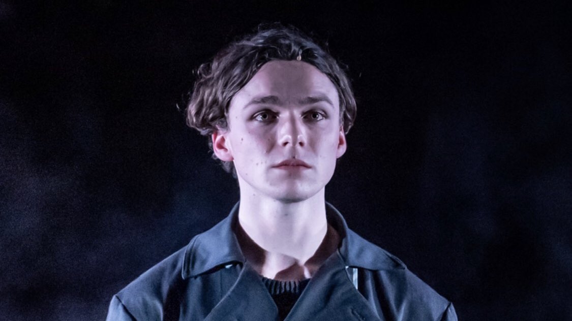 WhatsOnStage's tweet photo. The next newcomer award goes to Stuart Thompson for Spring Awakening! #CriticsCircleAwards https://t.co/scxc1j5weC