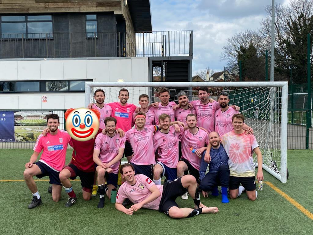 Monstars_UK's tweet photo. MONSTARS FINISH IN STYLE

Monstars rounded off the season with a 5-2 victory over Holland United. @samueljln bagged a hat trick, with Ben and Dan also scoring. 

We finish the season with a +1 goal difference! Fair play 💫 https://t.co/0VgtDEY0Gz
