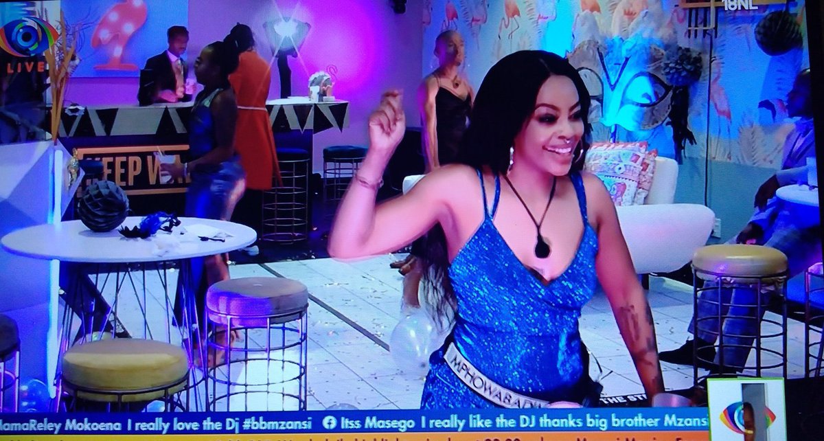 MorwediWaMopedi's tweet photo. Not so confident about tonight 😭
Dear #MphoWaBadimo𓃵 myself and other citizens we did our best…it’s a do or die situation🙏🏾 No matter the outcome, you are our Queen always ❤️ #BBMzansi #Finalle #TeamMphoWaBadimo 🙏🏾👍🏾 https://t.co/o6W6xkGThJ