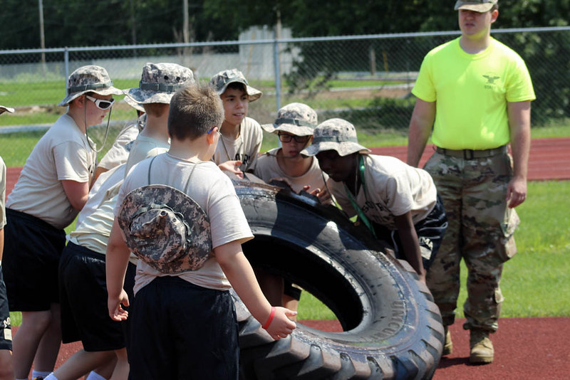 MOmilitaryacad's tweet photo. Give your kid a confidence boost this summer! MMA’s Confidence Camp provides boys, ages 8 to 11, with a fun environment with challenging activities to help them develop pride in themselves and their accomplishments. #MMASummerCamps
Learn more: https://t.co/8KAuGgHUuU https://t.co/SQ3SVfg36i