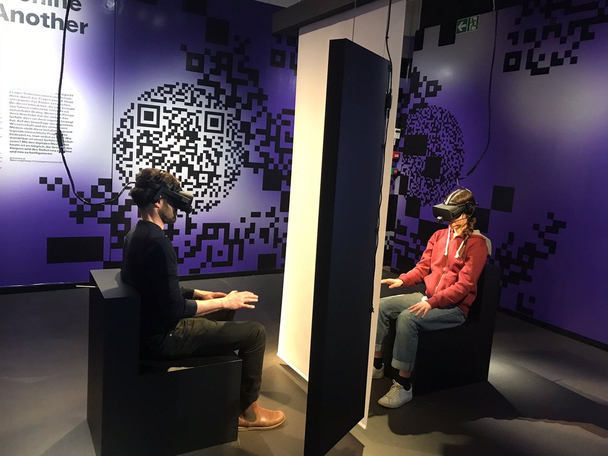 BignaLen's tweet image. today we did some mother-son &amp;amp; father-daughter swap @PlanetD1gital with @beanotherlab - highly recommended activity for a snowy april day 💛! #changingbody #changingmind