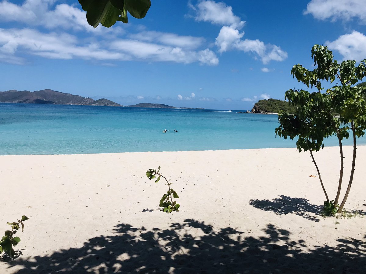 Feeling the beach vibes today.

#beaches #sundays #bvi #islandlife #sunshine #weekendvibes