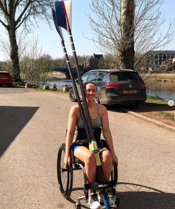 SPINALpedia's tweet photo. Jane Wilson about to go adaptive paddling on the Thames in London <3 #adaptivepaddling Follow her: https://t.co/iwsR2JTKGp https://t.co/iKvvAsxZ29