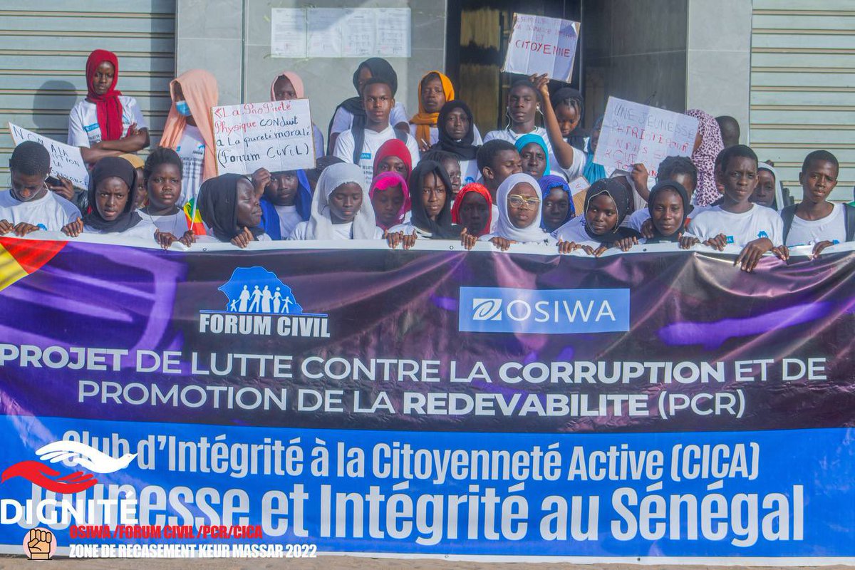 CicaForumCivil's tweet photo. Jeunesse et Intégrité 
#SemaineNationaledelaJeunesse
Le Forum Civil sensibilise avec ses #CICA
@OSIWA1 @niallee04 @BirahimeSeck https://t.co/ffJecX1rfB
